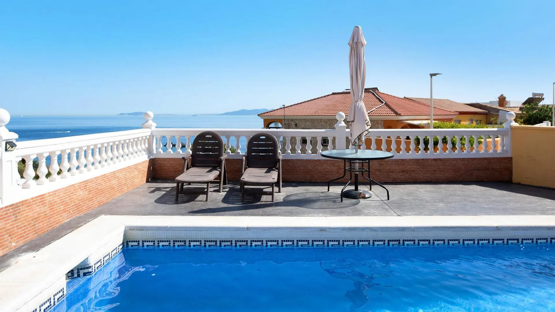 Σπίτι διακοπών Agradable Casa Con Piscina Βίλα Αλγεθίρας