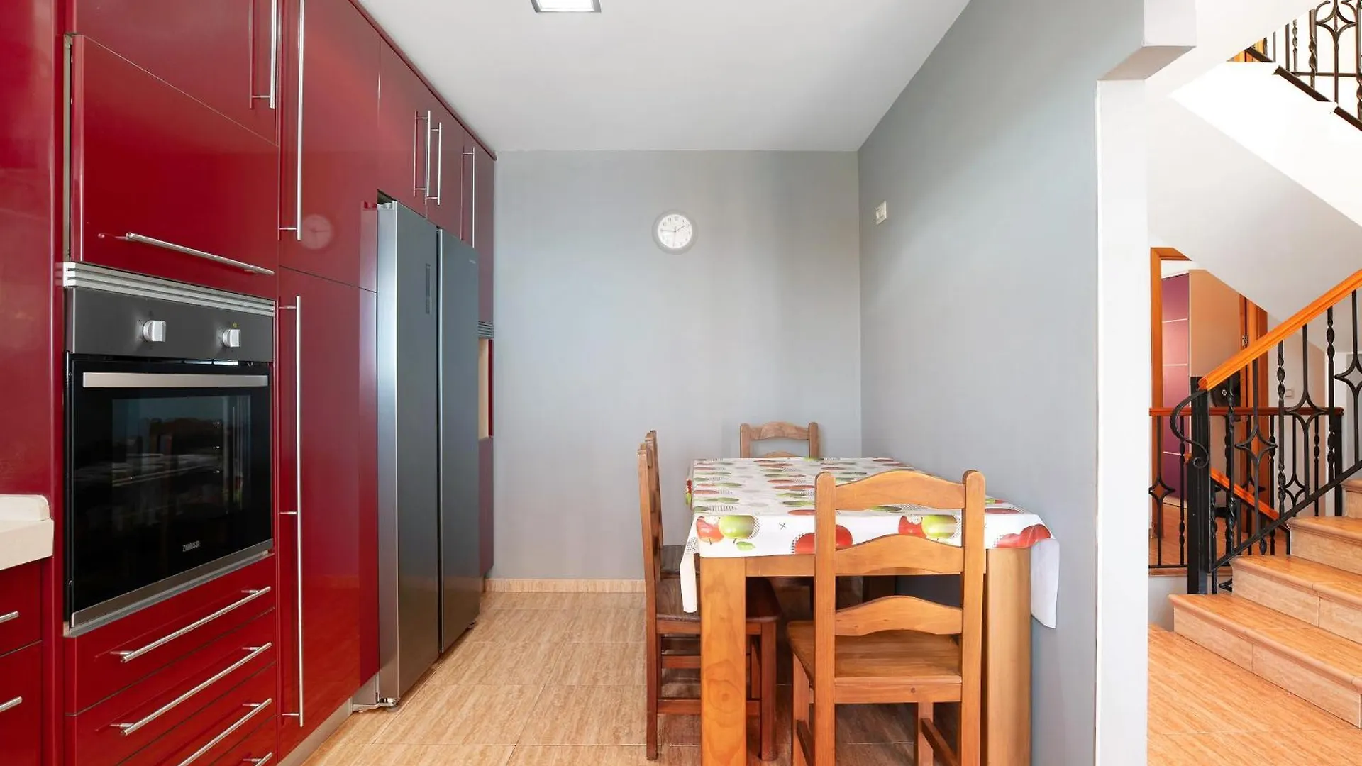 Holiday home Agradable Casa Con Piscina Villa Algeciras