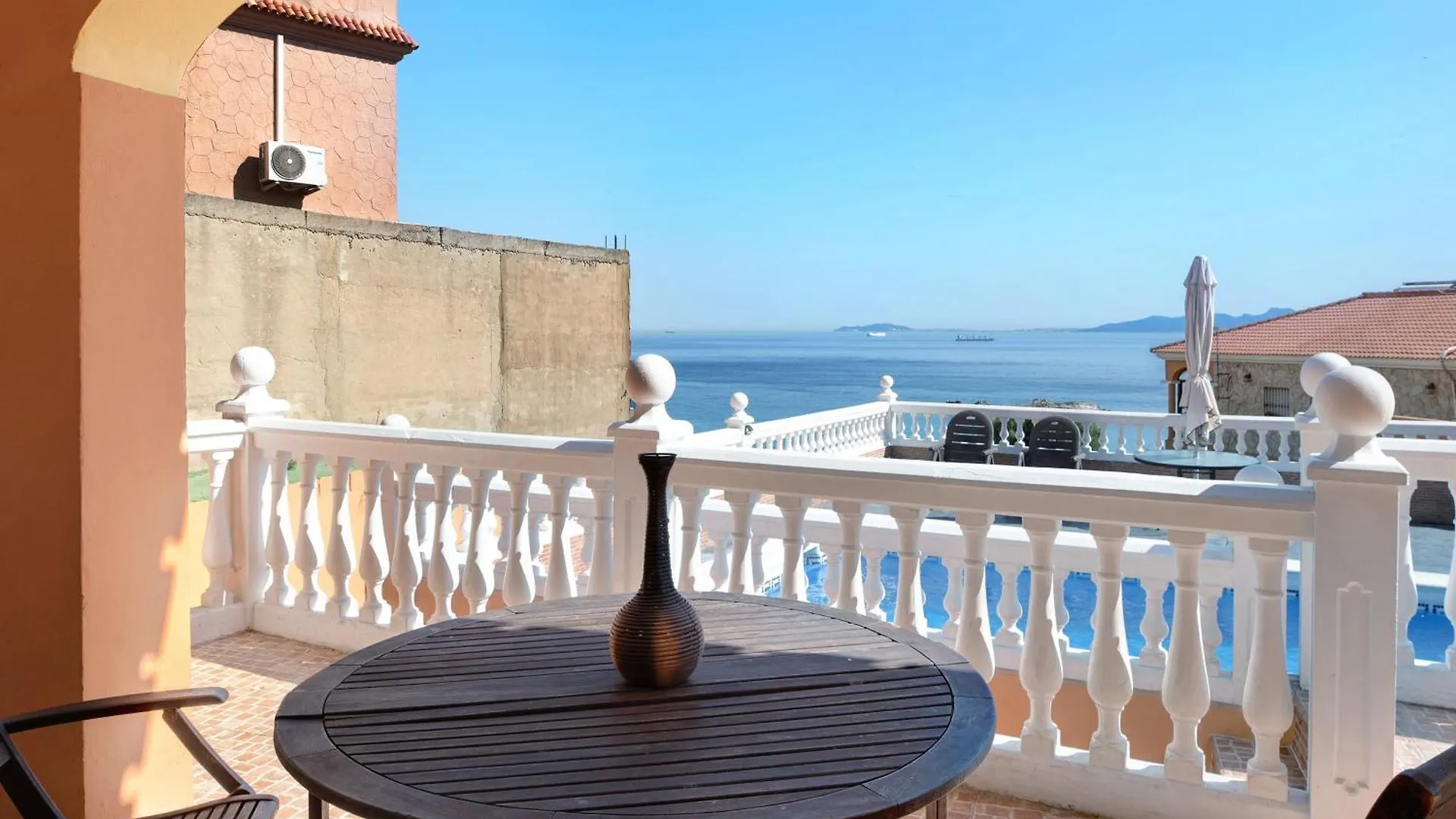 Agradable Casa Con Piscina Villa Algeciras Spain