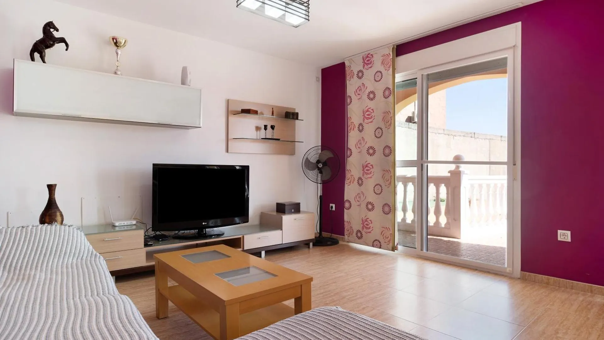 Villa Agradable Casa Con Piscina à Algésiras Hébergement de vacances